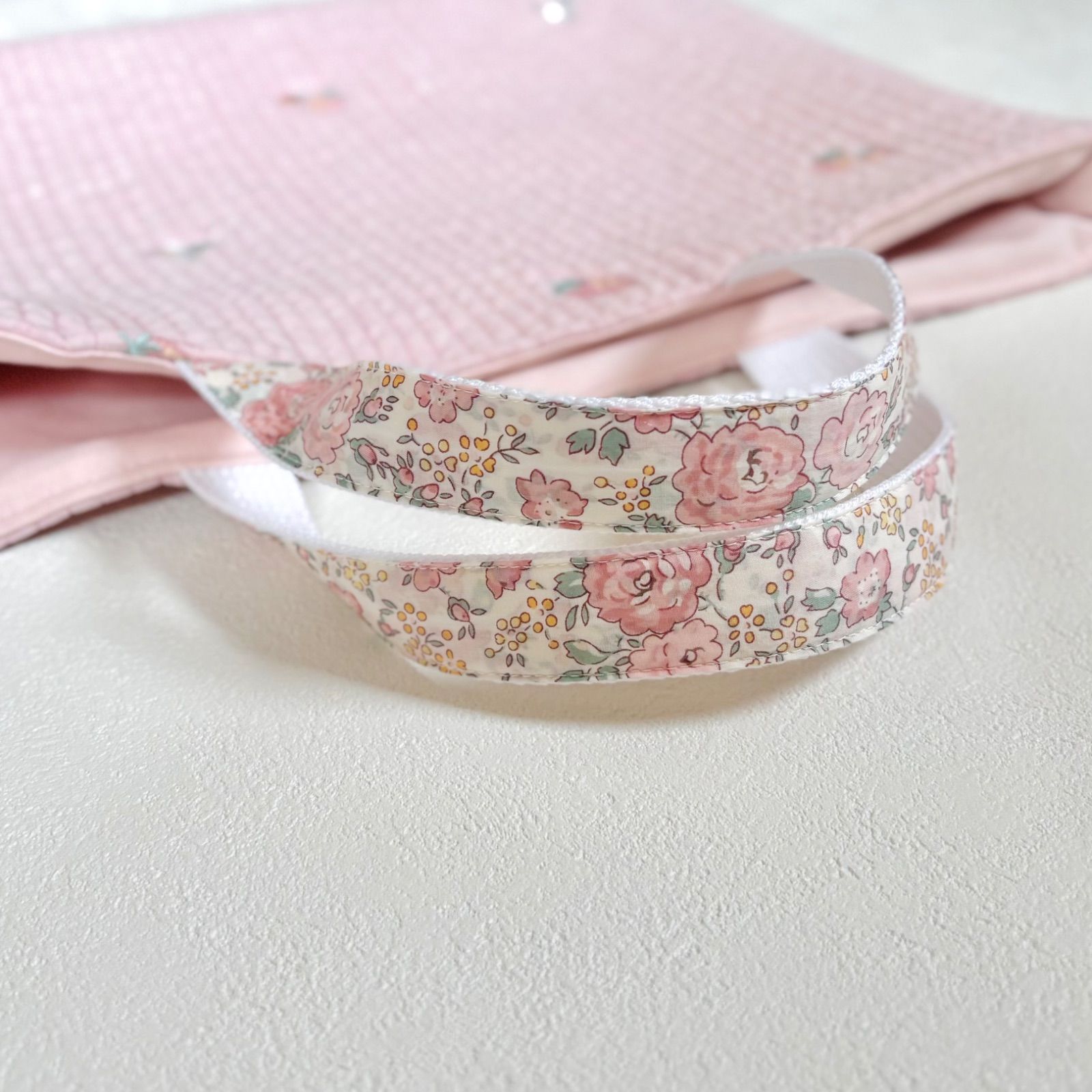 いちご刺繍ヌビ×リバティのレッスンバッグ 30cm×40cm 韓国生地の