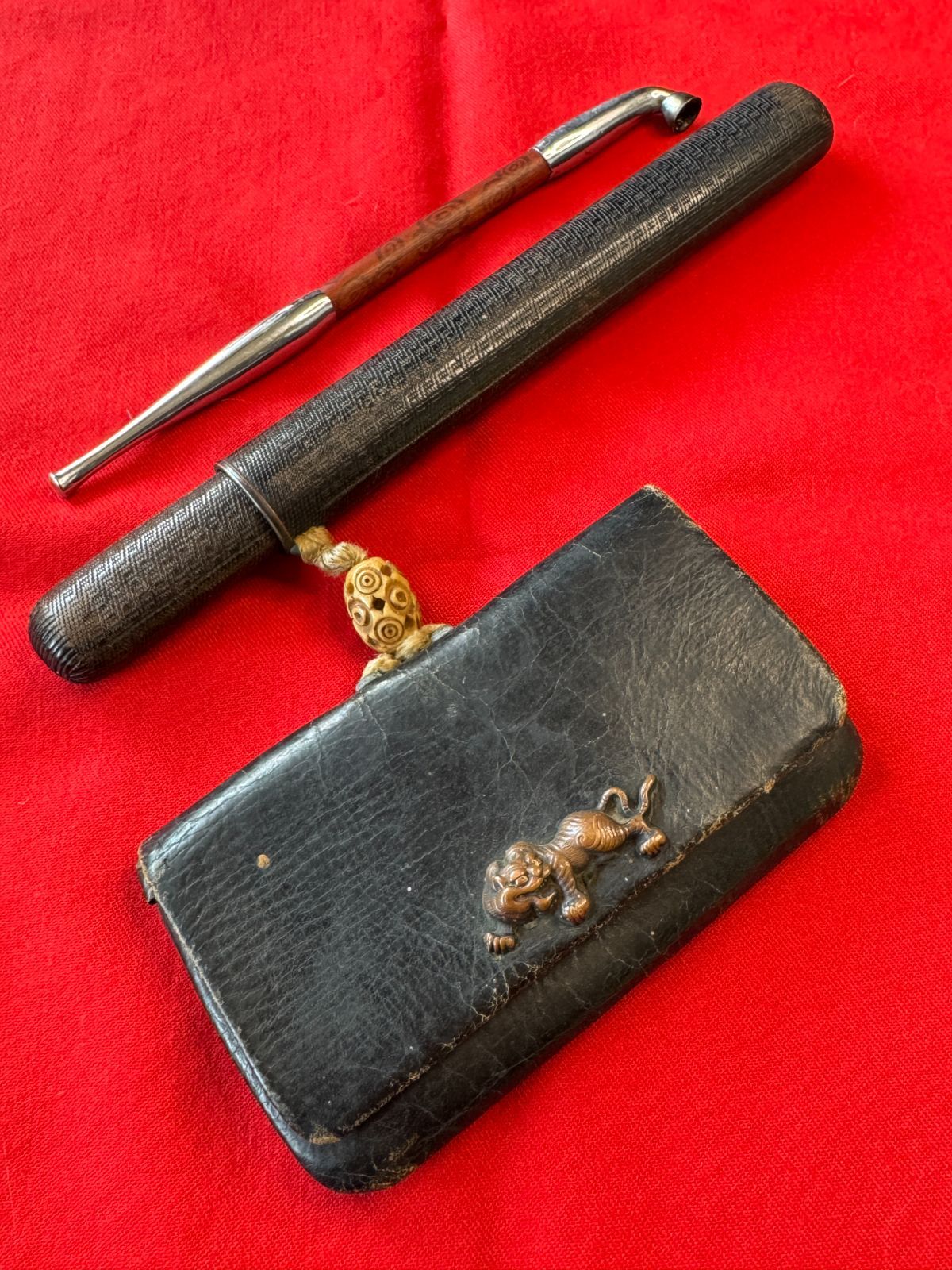 時代喫煙具 蔵出し 時代提げ物 煙菅入 煙草入 根付象牙？ パイプ真鍮製 
