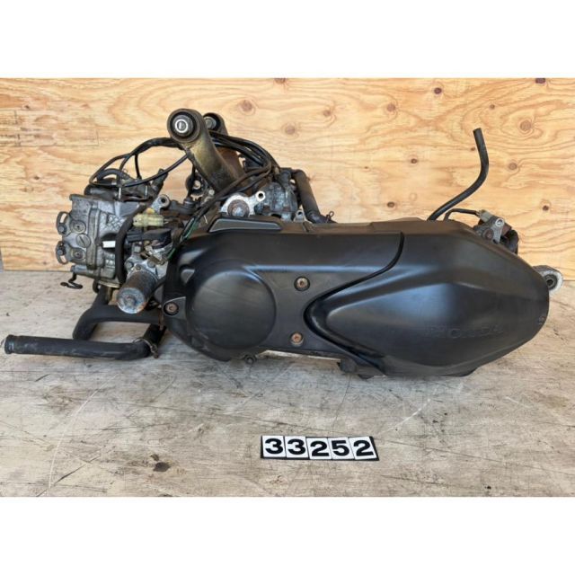 [AAZ 33252]@ホンダ HONDA フォルツァZ MF08-101 エンジン本体 MF08E