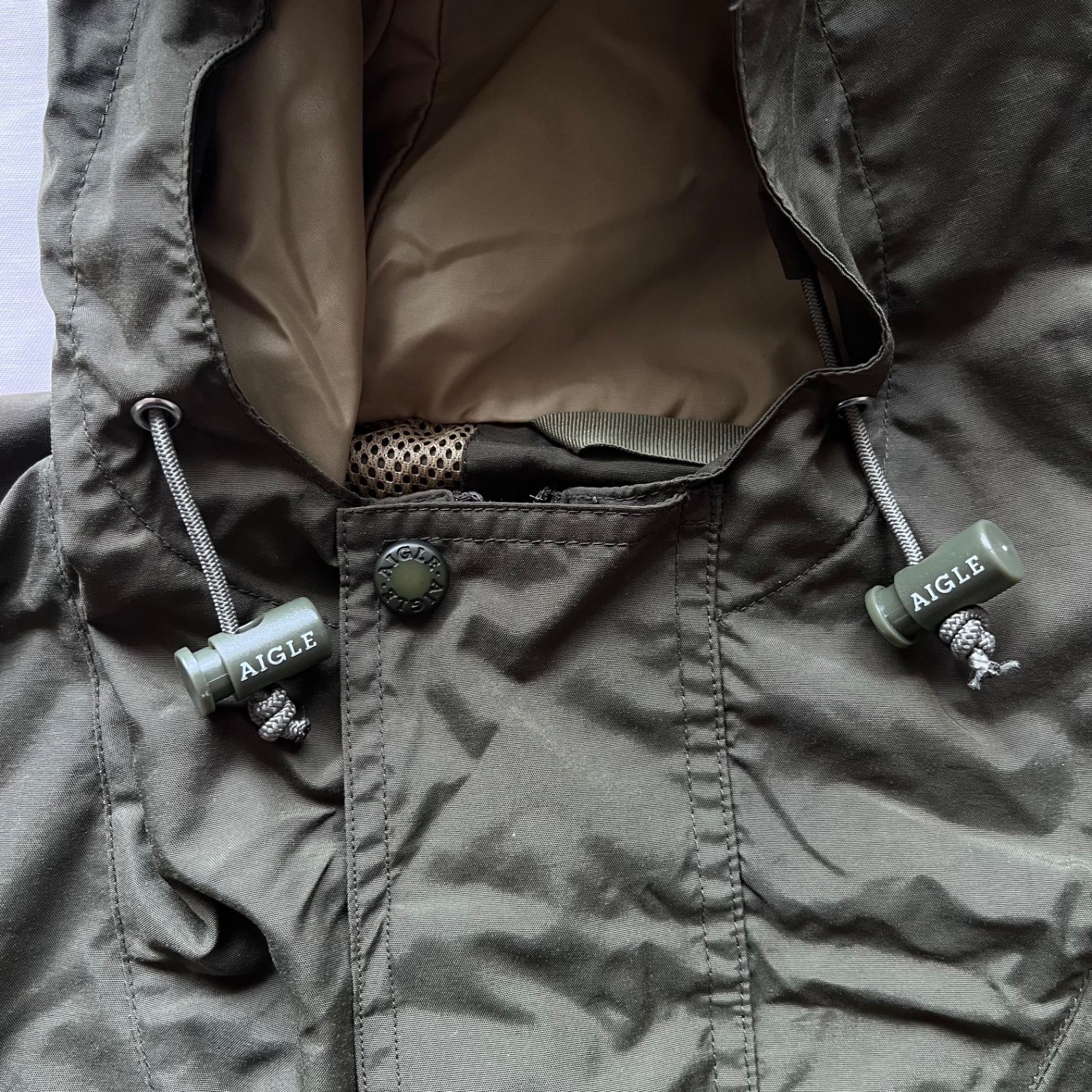 AIGLE エーグル ナイロンアノラック ハーフzip XLサイズ カーキ - メルカリ
