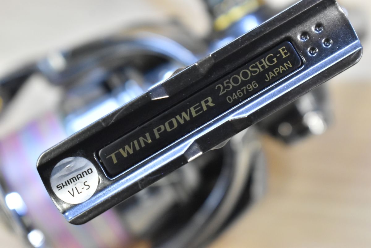 シマノ 24 ツインパワー 2500SHG スピニングリール SHIMANO TWINPOWER
