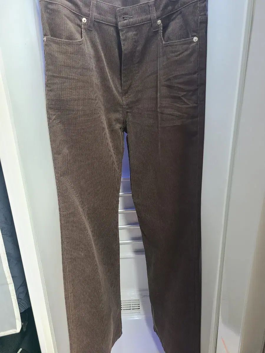 クアー エンボス コーデュロイ フレア パンツ M
