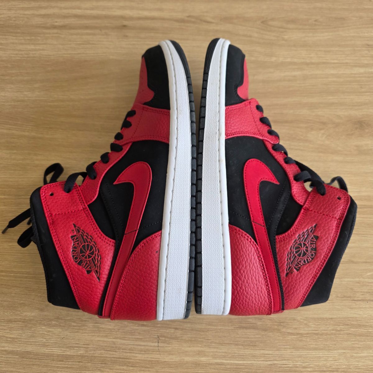 NIKE ナイキ AIR JORDAN 1 MID Reverse Bred エアジョーダン ワン 
