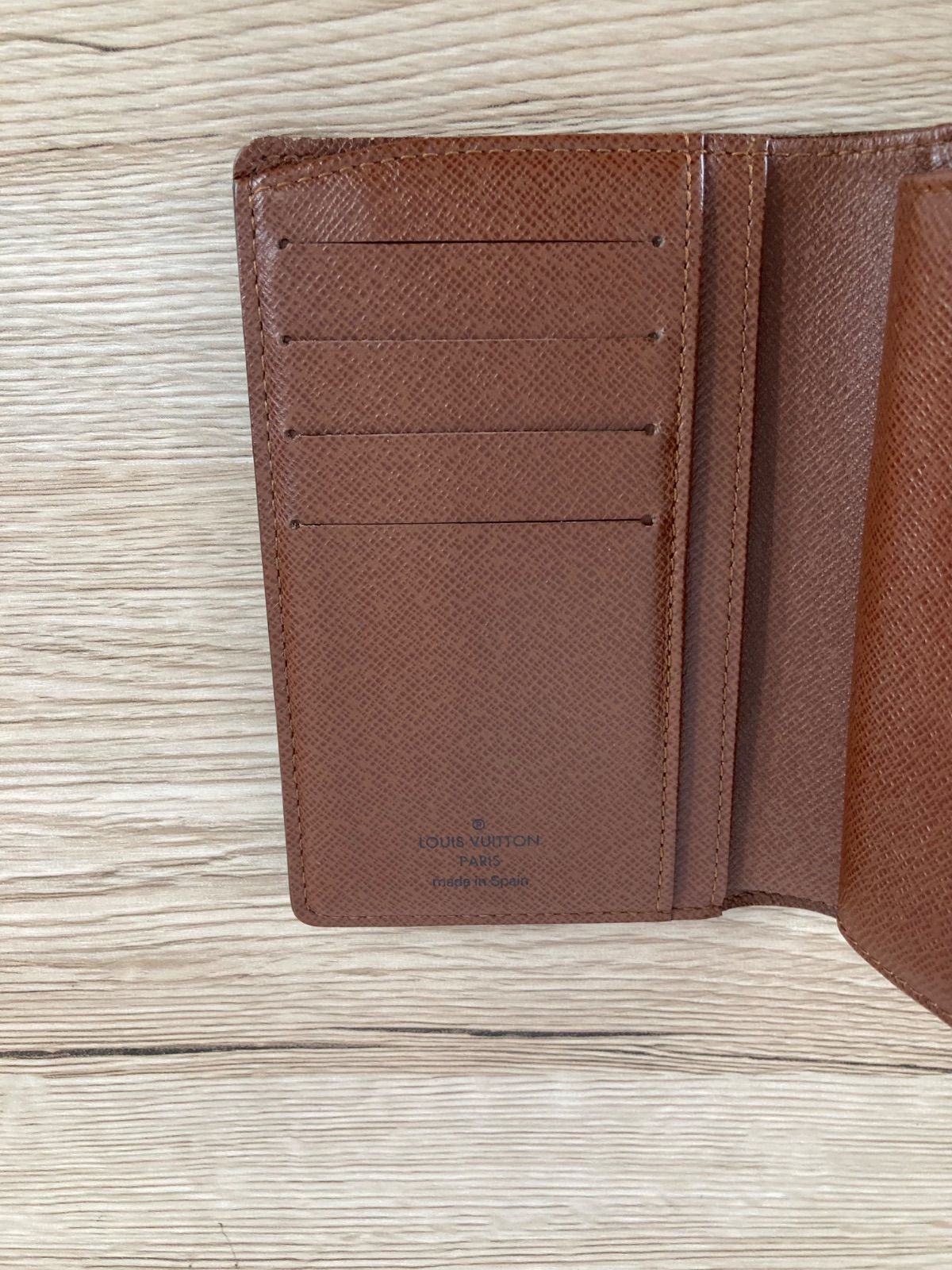 LOUIS VUITTON ルイヴィトン ポルトモネヴィエノワ 二つ折り財布