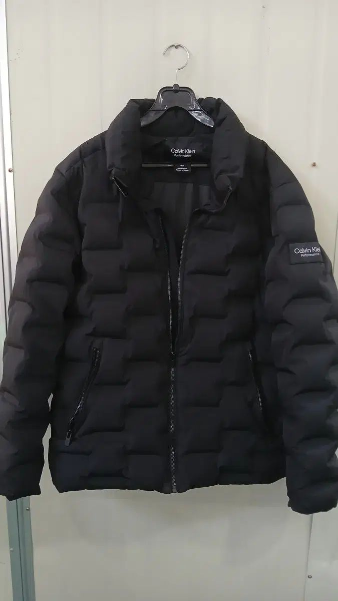 Calvin Klein カルバン・クライン パフォーマンス ダウン M/Mサイズ 