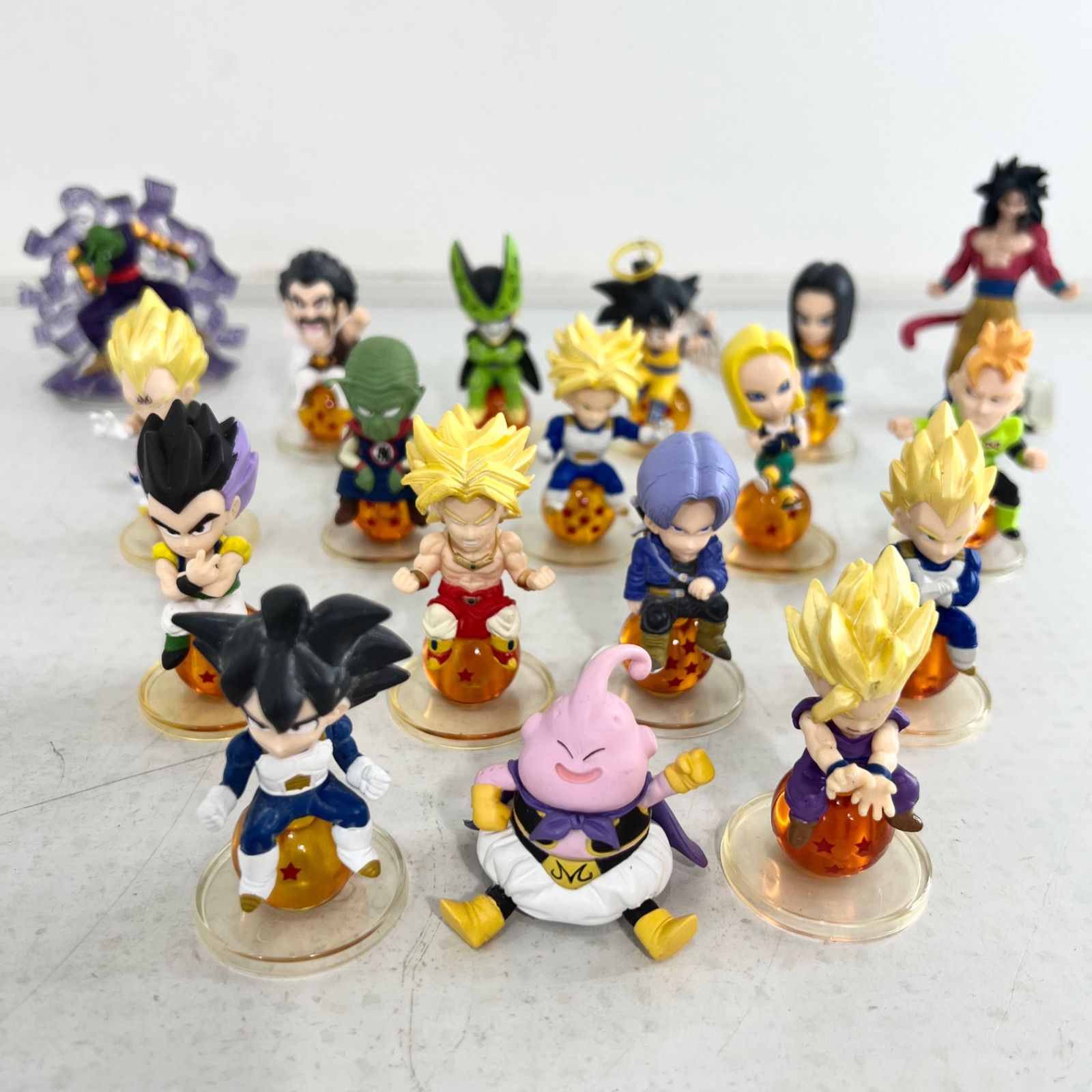 18体】ドラゴンボール キャラプッチ 孫悟空 超サイヤ人4 フィギュア