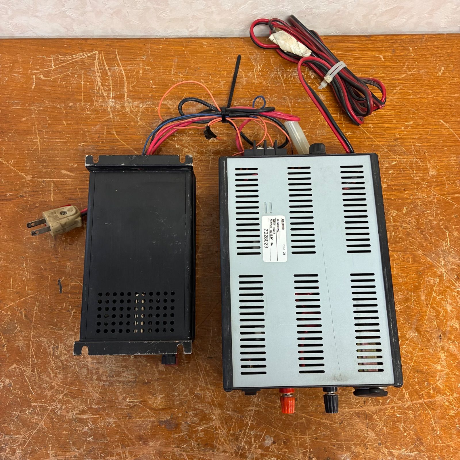 ALINCO DC-DC CONVERTER DT-712B | TANKEN-FRANKEN.DE