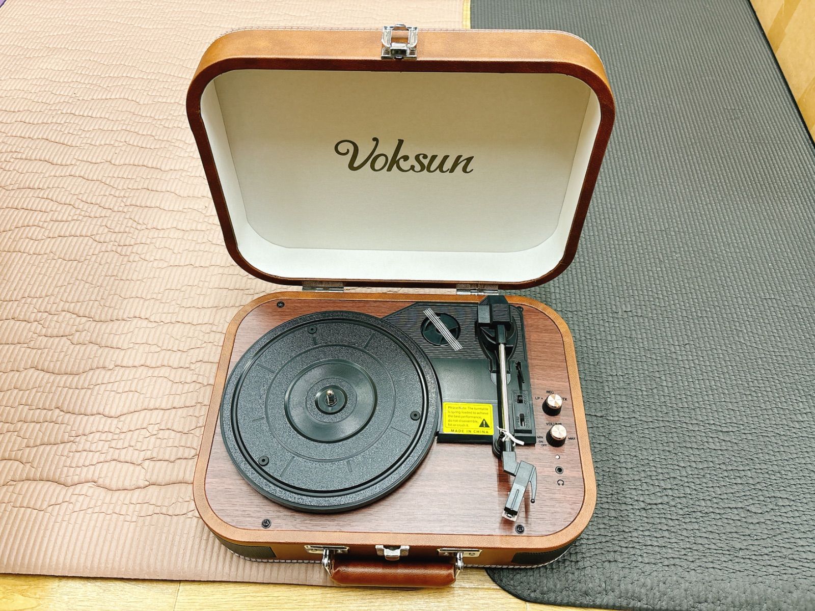 オーディオ機器 【VOKSUN】レコードプレーヤー Bluetooth送信と受信