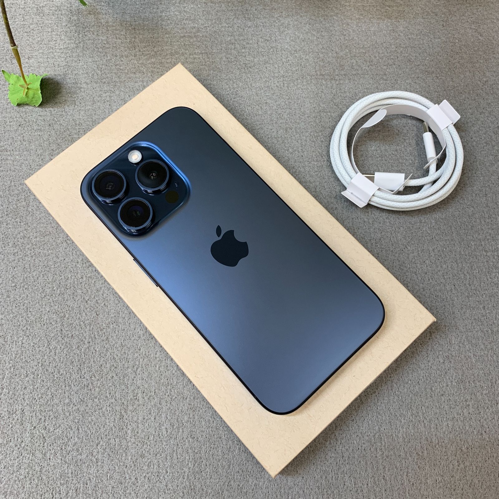 iPhone 15 Pro 128GB ブルー SIMフリー 98%バッテリー - ISHOP JAPAN