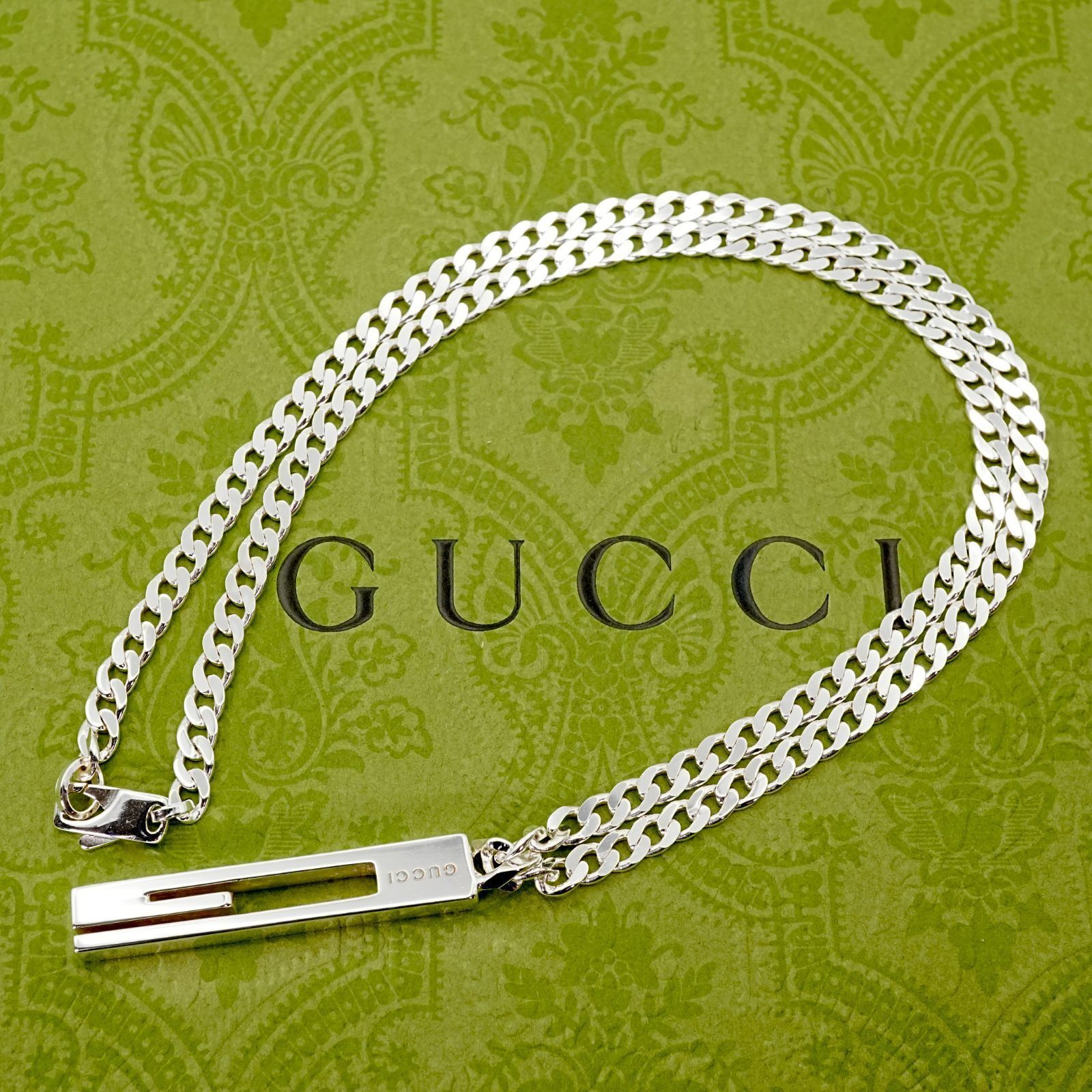 希少極美品 グッチ カットアウト G ラージ バー ネックレス/25-182S