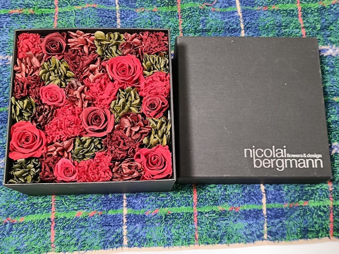 オリジナルフラワーボックス Cosmopolitan (コスモポリタン) Nicolai Bergmann フラワーボックス Cosmopolitan（コスモポリタン