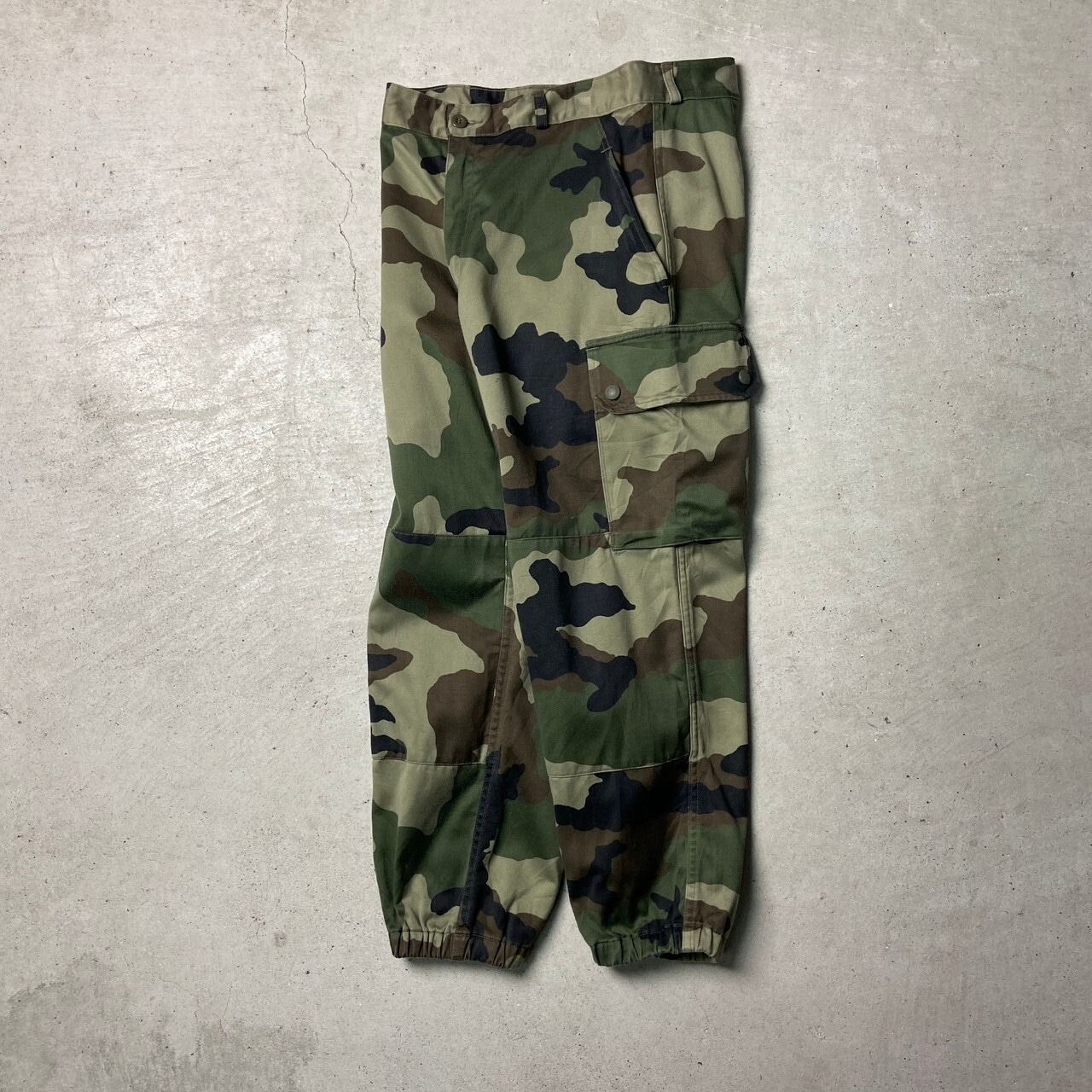 00年代 フランス軍 F2 ダブルニーカーゴパンツ CCEカモ メンズW30相当 