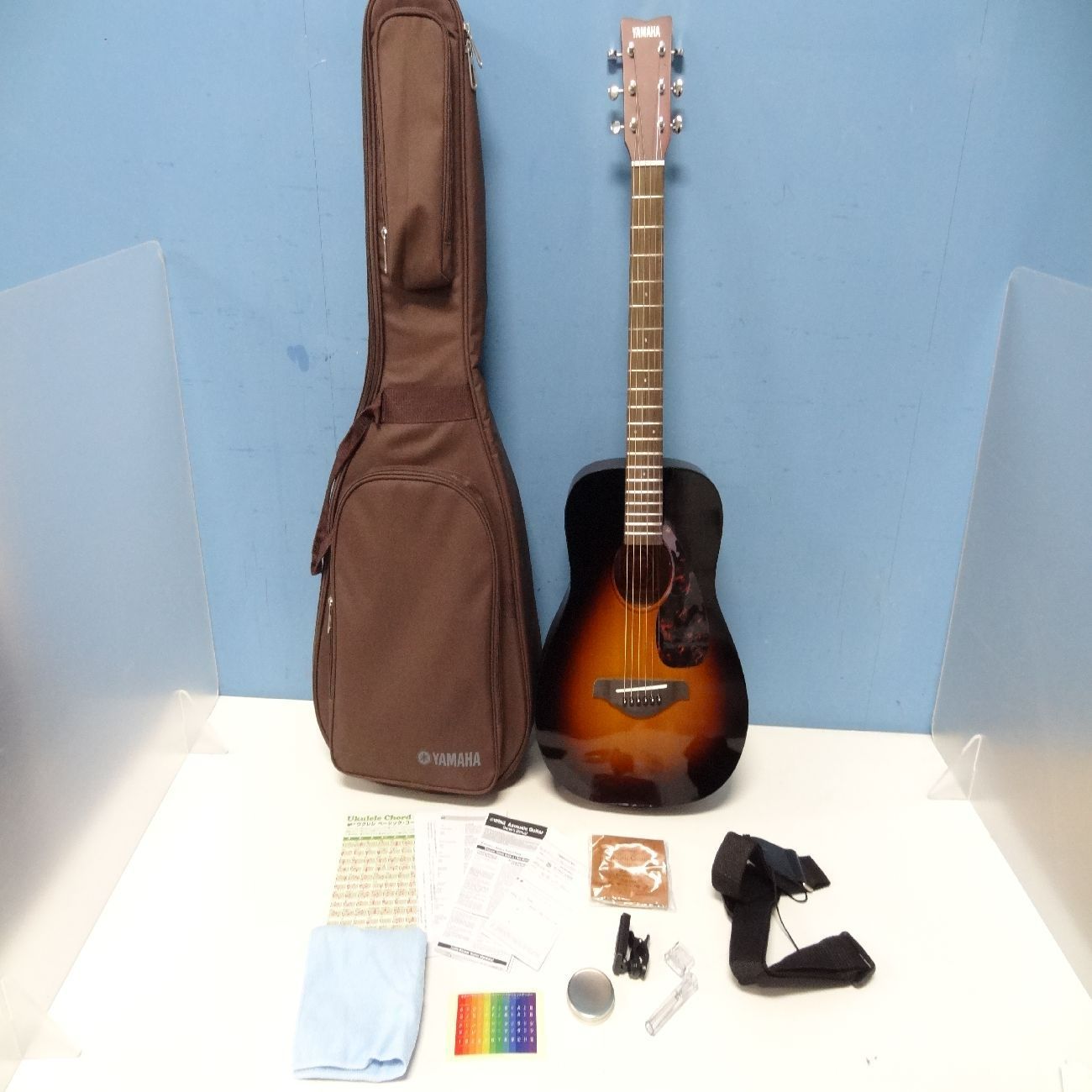 YAMAHA FG-Junior JR2 ミニギター 美品 ソフトケース付 弦高 12F 3.7mm 