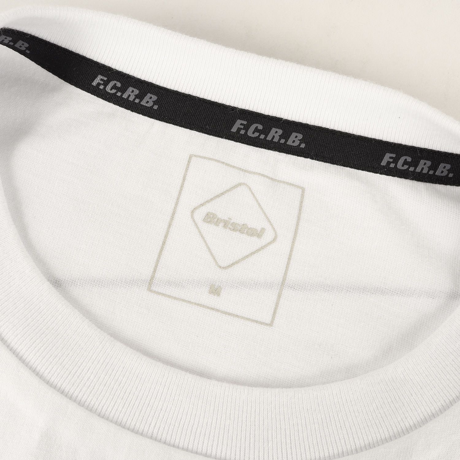 F.C.Real Bristol エフシーレアルブリストル Tシャツ ホワイト 白