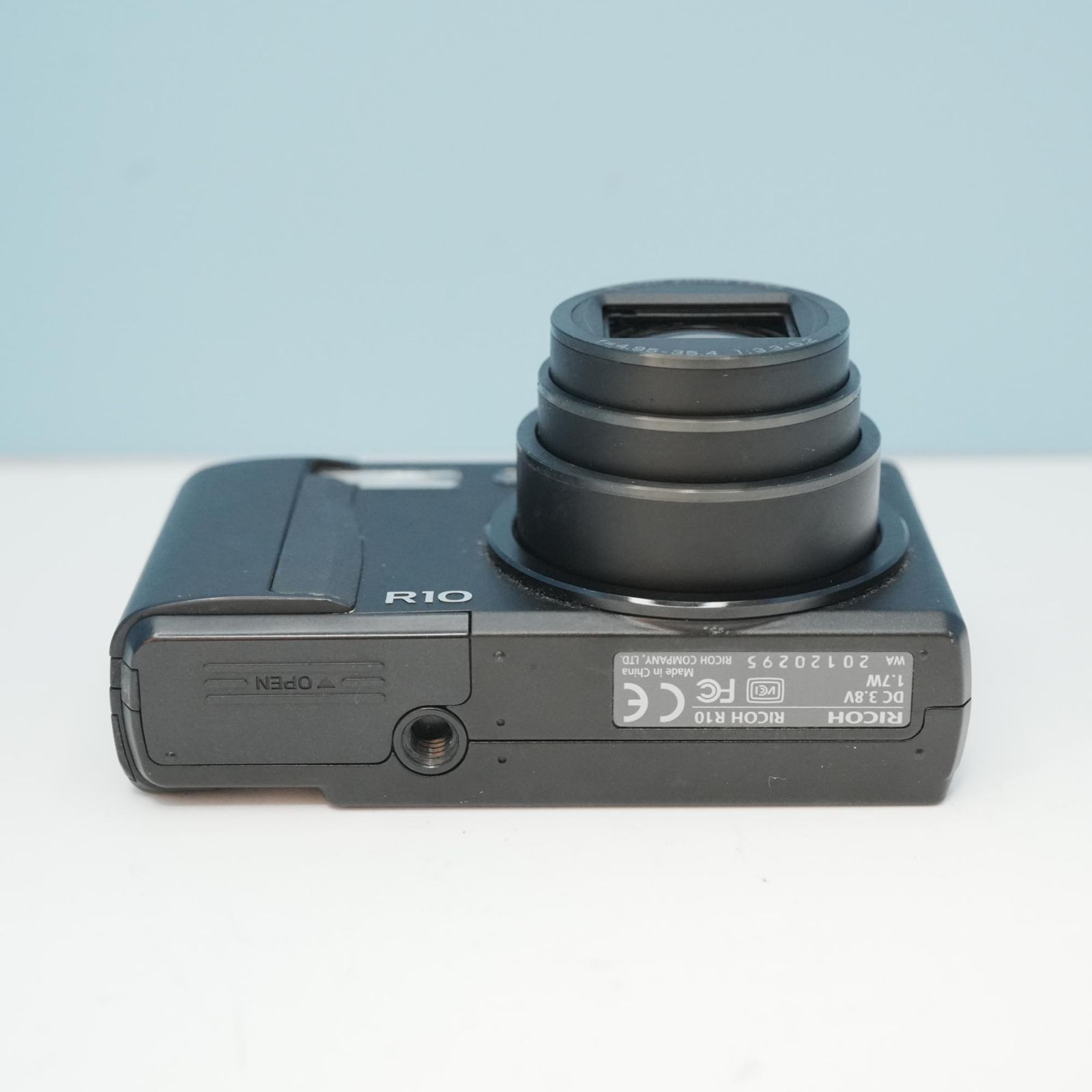 RICOH R10 デジカメ スマホ転送OK フルセット a6108 - メルカリ
