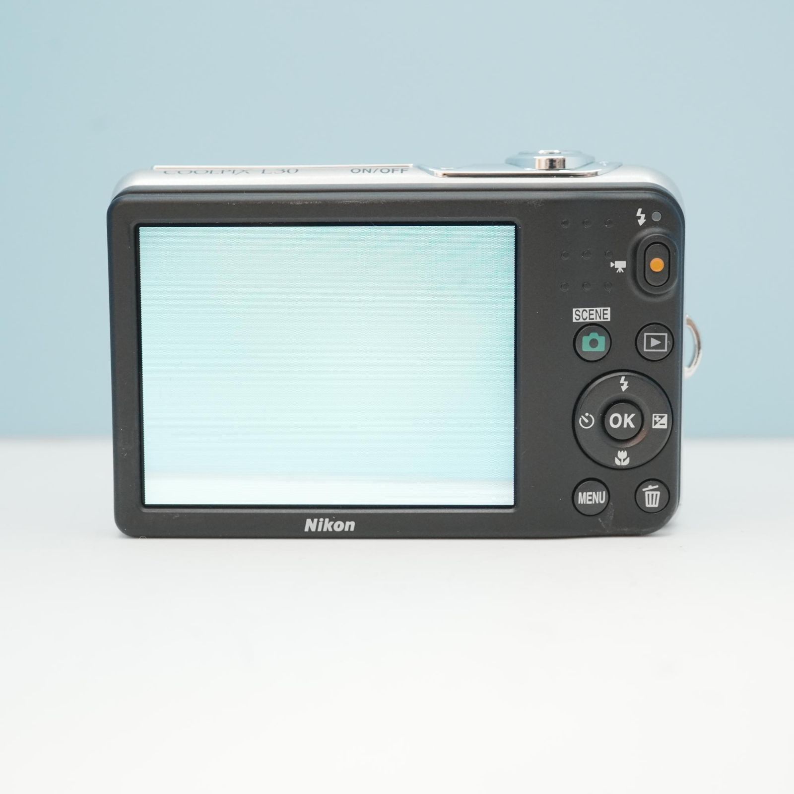 スマホ転送OK 動作OK Nikon coolpix L30 単三電池 【公式通販】
