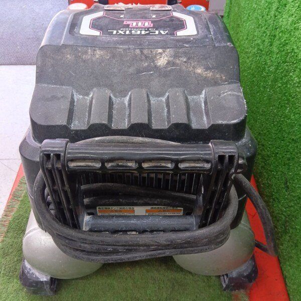 中古】【訳アリ 商品説明欄必読】マキタ(makita) エアコンプレッサー 