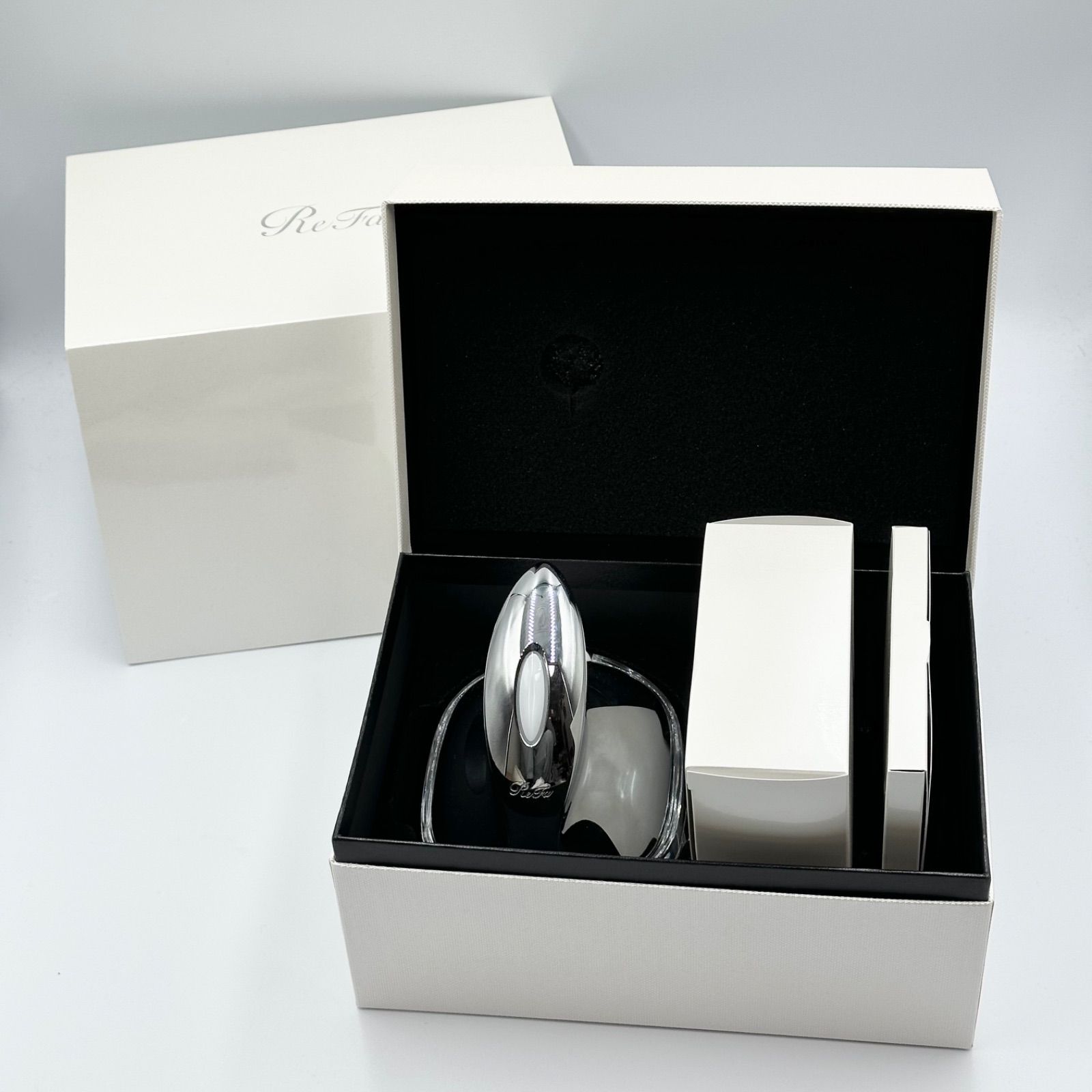 24時間以内発送・美品✨️】ReFa GRACE HEAD SPA リファ 24時間以内発送・美品✨️】ReFa GRACE HEAD SPA リファ