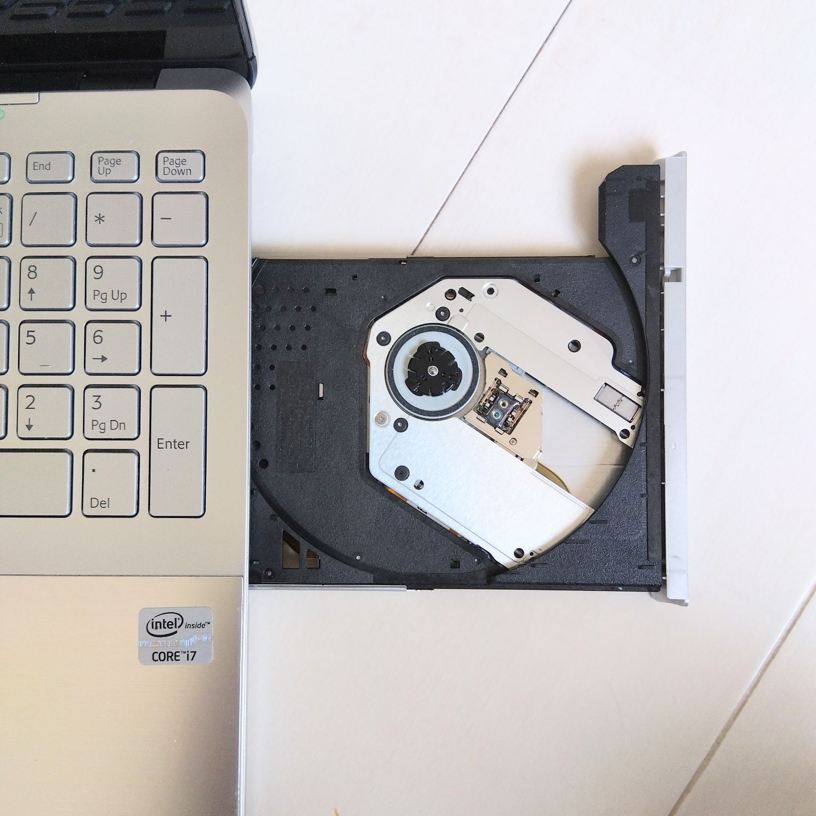Windows11 VAIOノート Corei7 SSHD1TB Office付 - メルカリ Windows11 VAIOノート Corei7 SSHD1TB Office付 - メルカリ