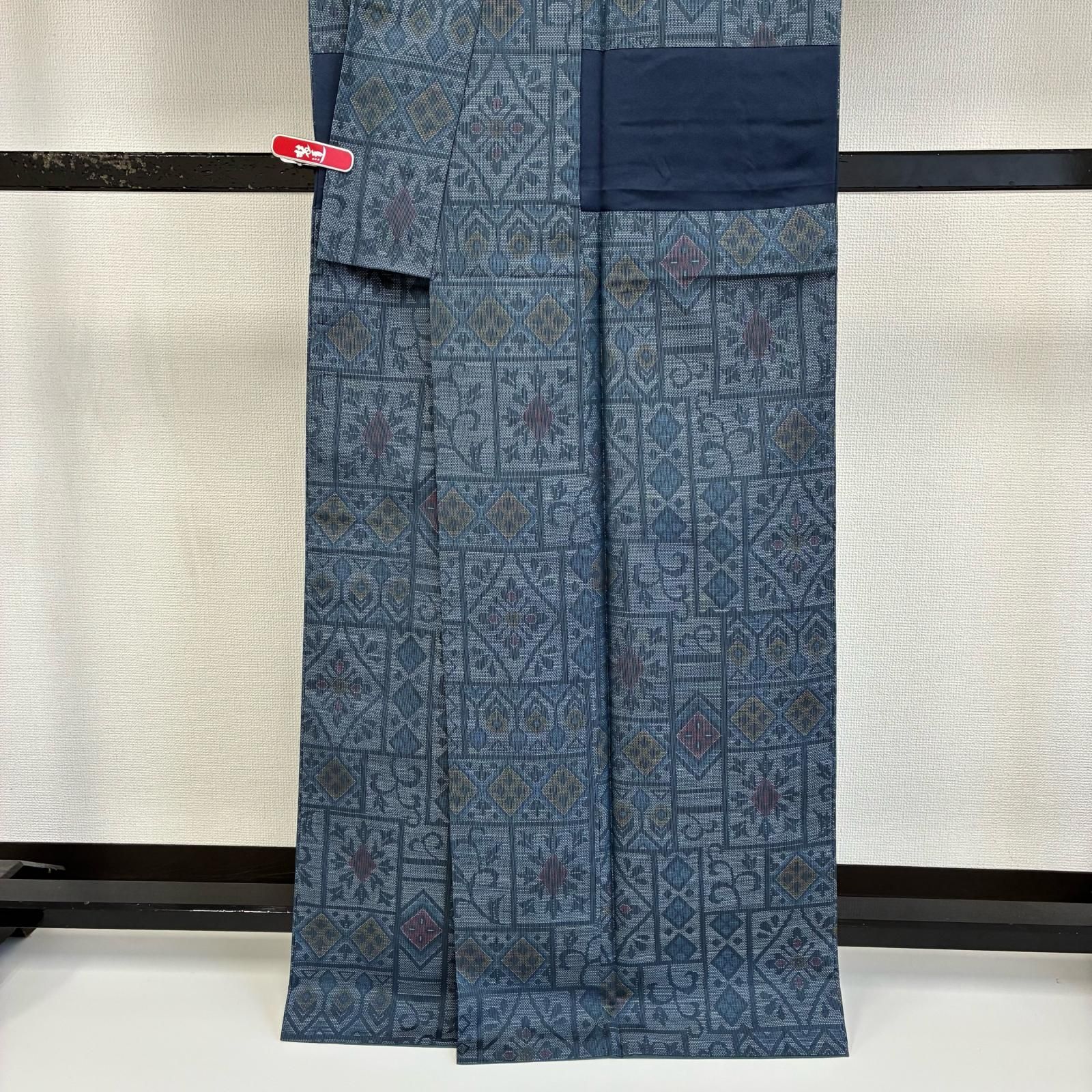 本場大島紬 泥染 裄66 素敵な絣柄 正絹 着物 MK-5276 - メルカリ