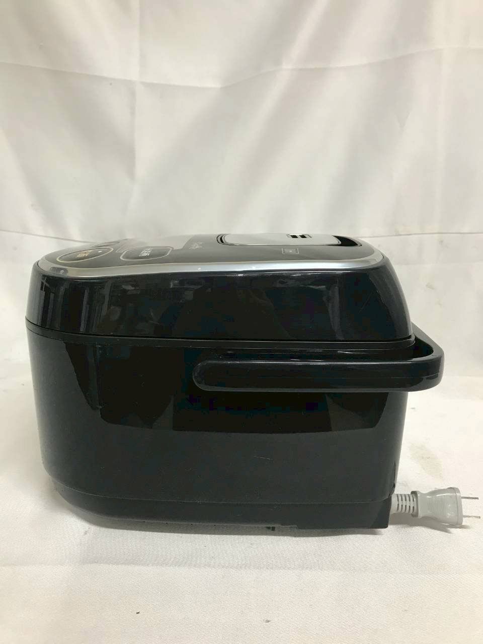 北見市発】アイリスオーヤマ IRISOHYAMA IHジャー炊飯器 RC-IE30-B
