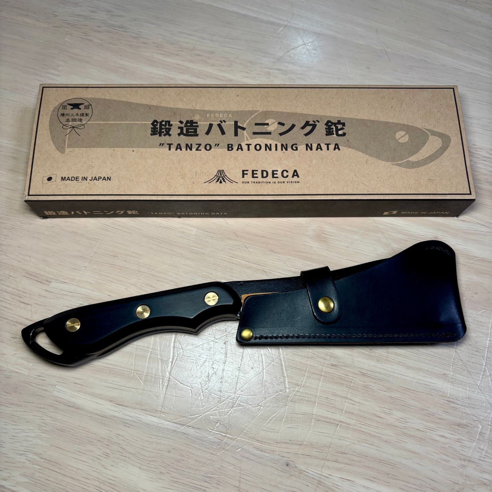 フェデカ(FEDECA) 鍛造バトニング鉈 プレーンブラック - メルカリ