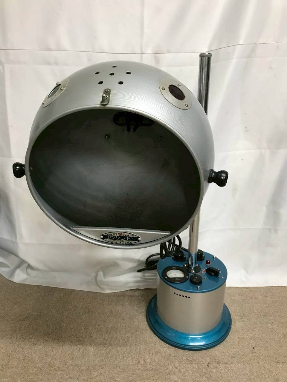 北見市発】黒田製作所 コウケントー 第83号 53年製 シルバー 光線治療 