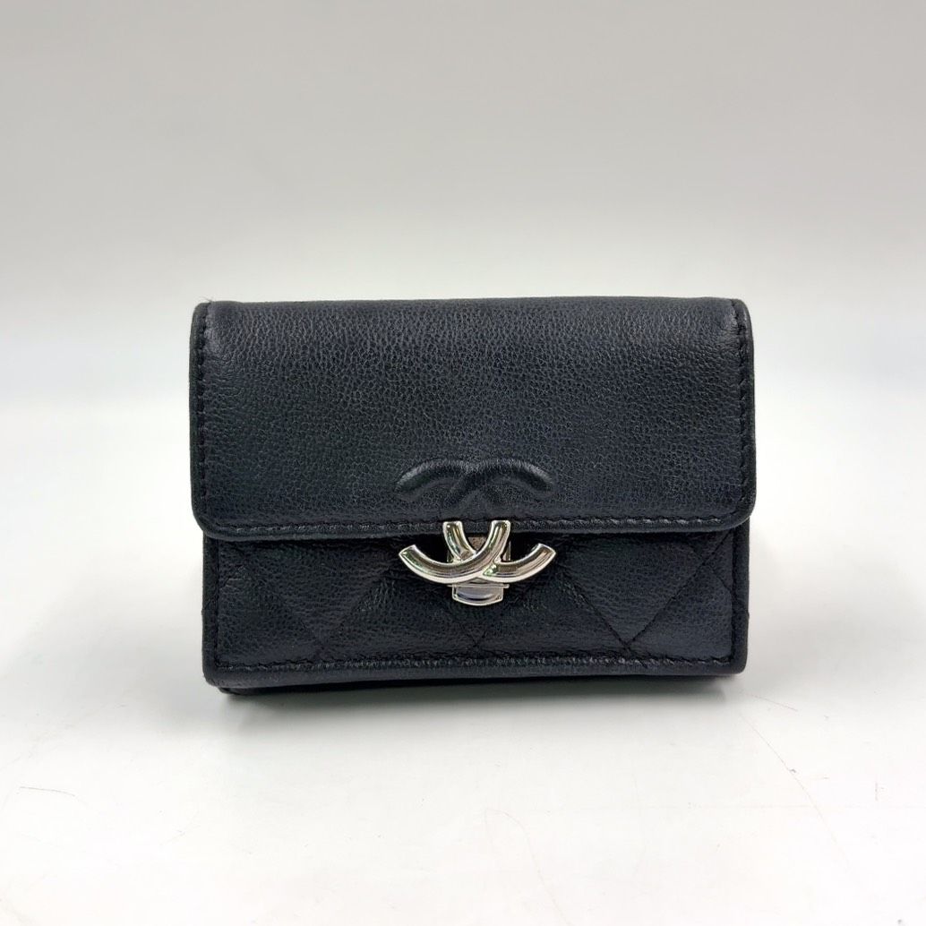 CHANEL ハーフココマーク マトラッセ コンパクトウォレット 29番台 