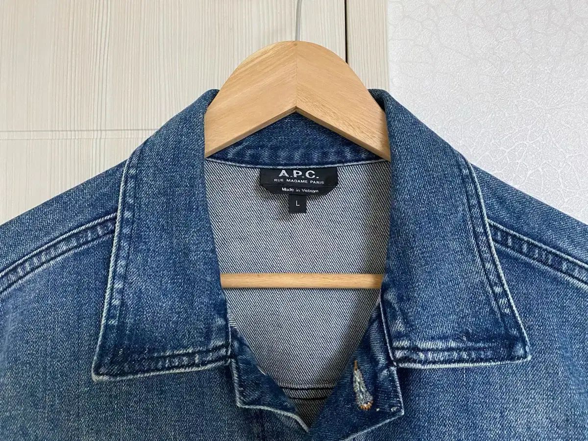 APC インディゴブルー デニムジャケット ジーンズジャケット/ L - メルカリ