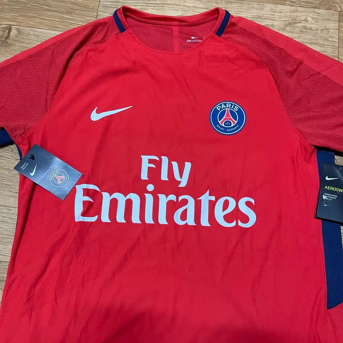 パリ•サンジェルマン エアロシールドトップ Paris Saint-Germain(パリ サンジェルマン) エアロスイフト