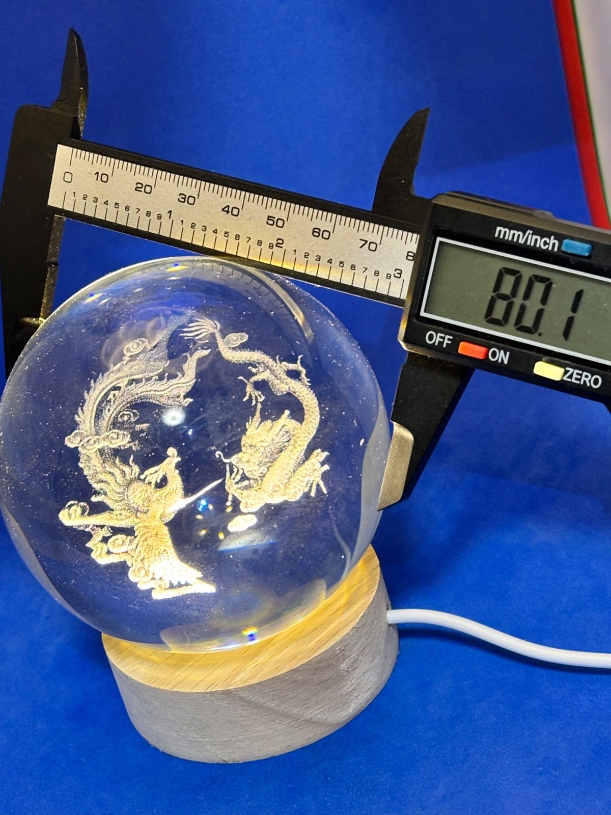 水晶3D内雕「龍鳳呈祥」80mm 685g 木製USB灯座付 6092-1/5 水晶3D内雕「龍鳳呈祥」80mm 685g 木製USB灯座付 6092-1/5 - メルカリ