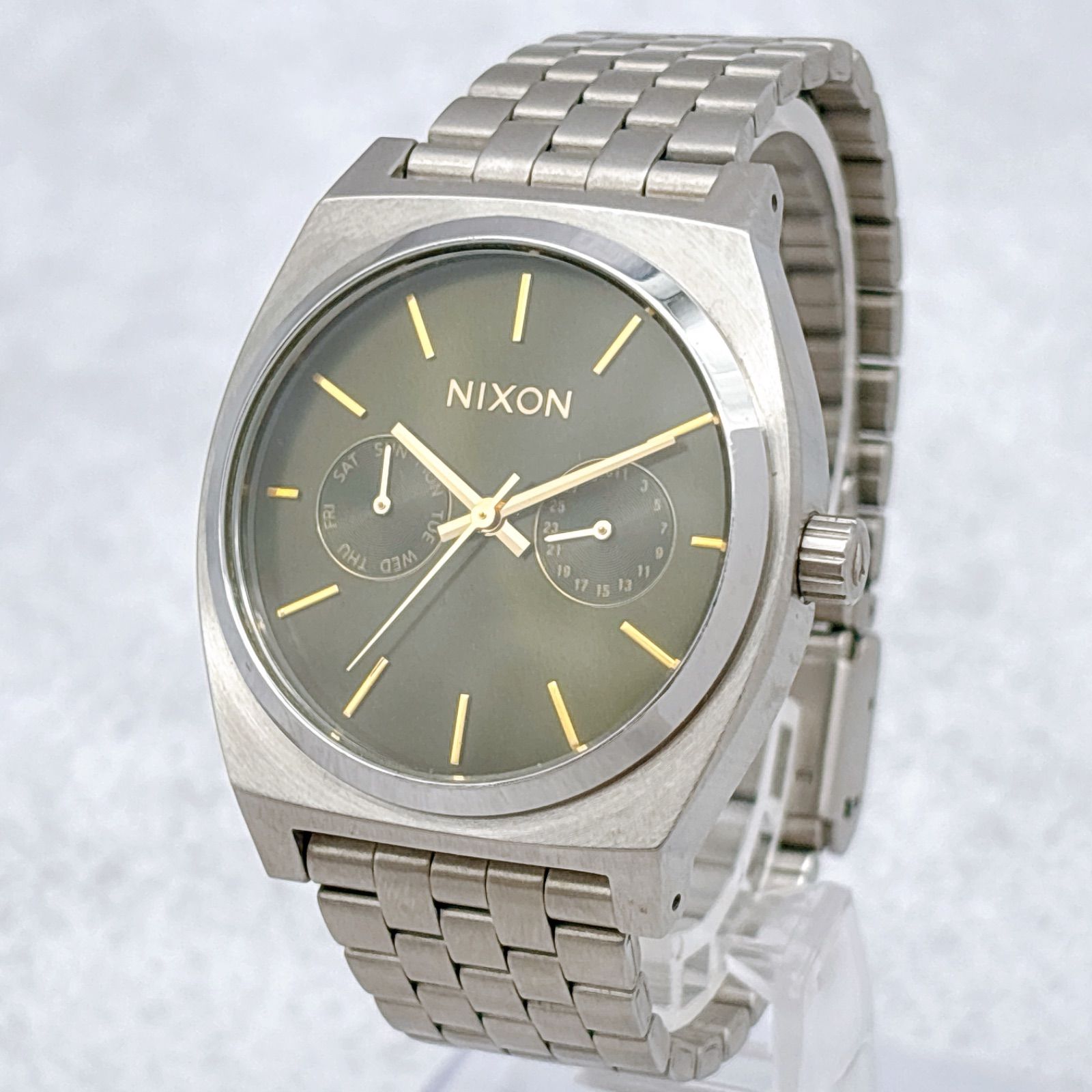 NIXON ニクソン 15J-S メンズ腕時計 デイデイト クォーツ 新品電池交換 