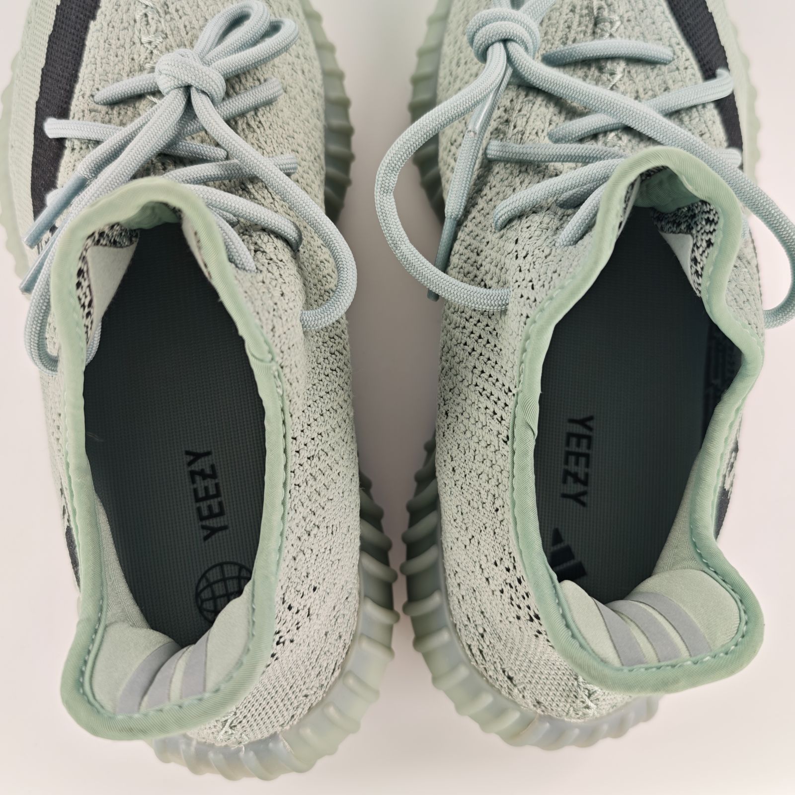 adidas YEEZY Boost 350V2 