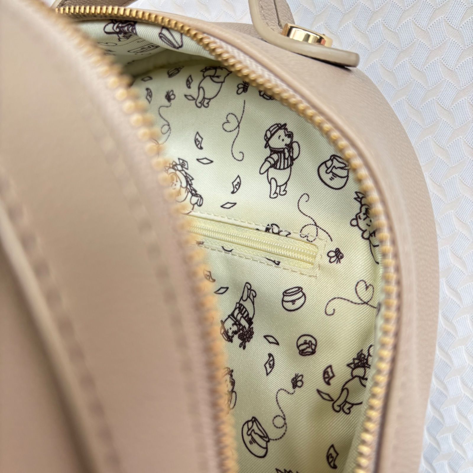 美品 Samantha Thavasa サマンサ タバサ Disney ディズニー くまのプー 