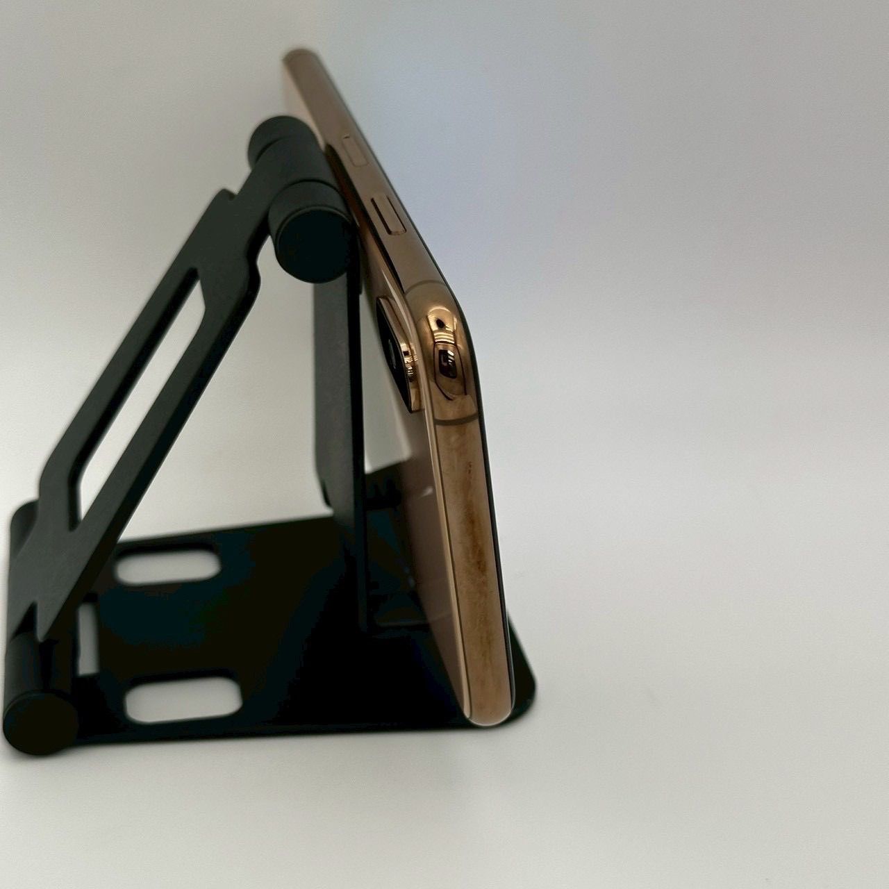 iPhoneXS SIMロックあり ゴールド 64G SIMロック解除済] iPhone Xs Max