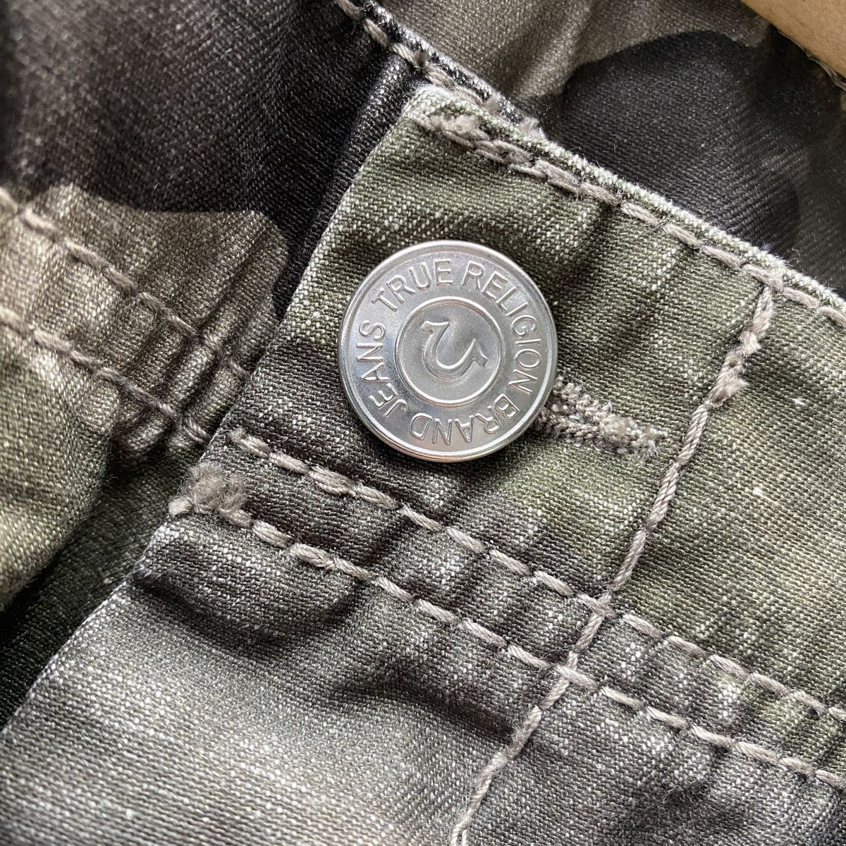 True Religion トゥルーレリジョン Camo BigT Cargo Shorts 迷彩