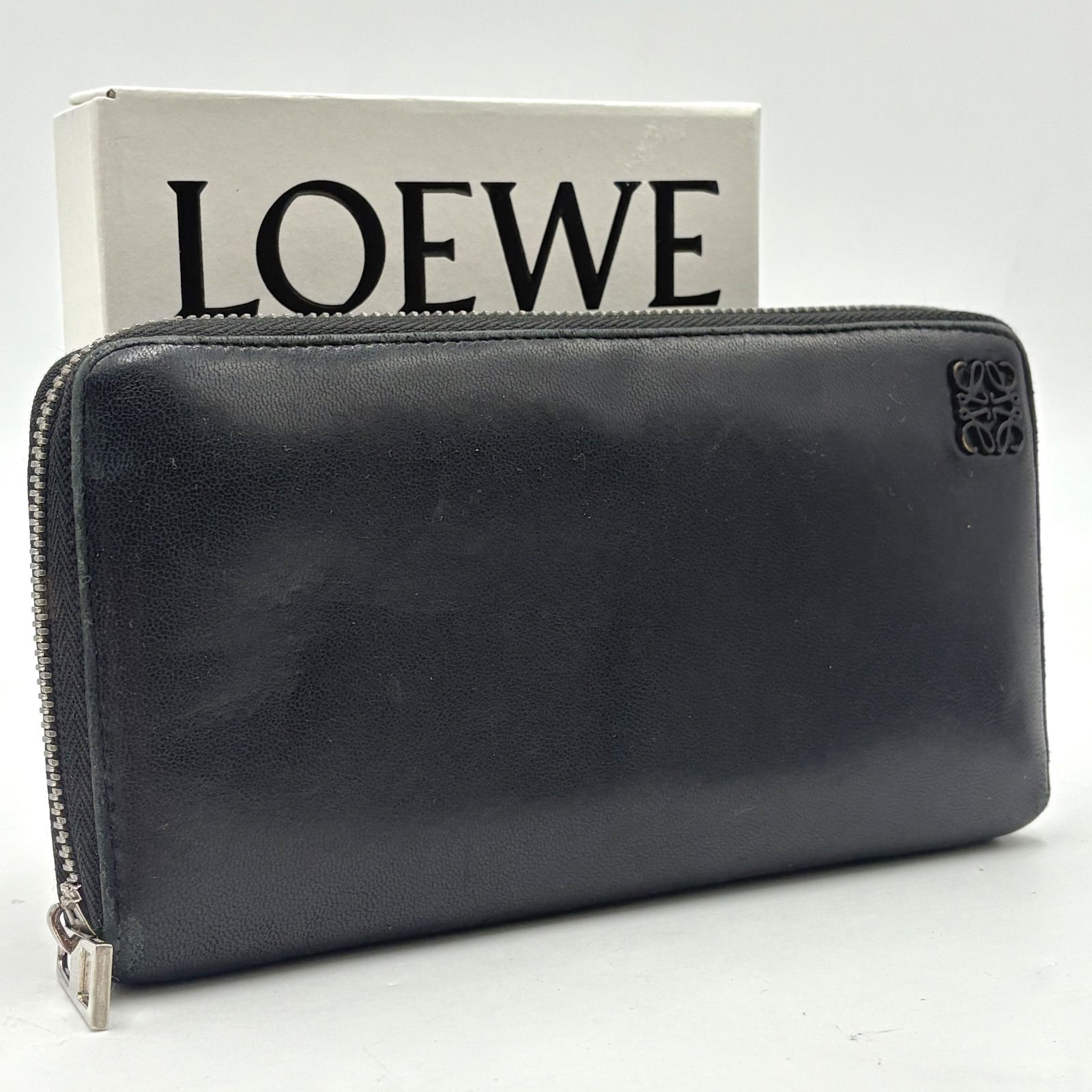 LOEWE ロエベ アナグラム ロゴ ラウンドファスナー レザー 長 LOEWE ロエベ アナグラム ロゴ ラウンドファスナー レザー 長