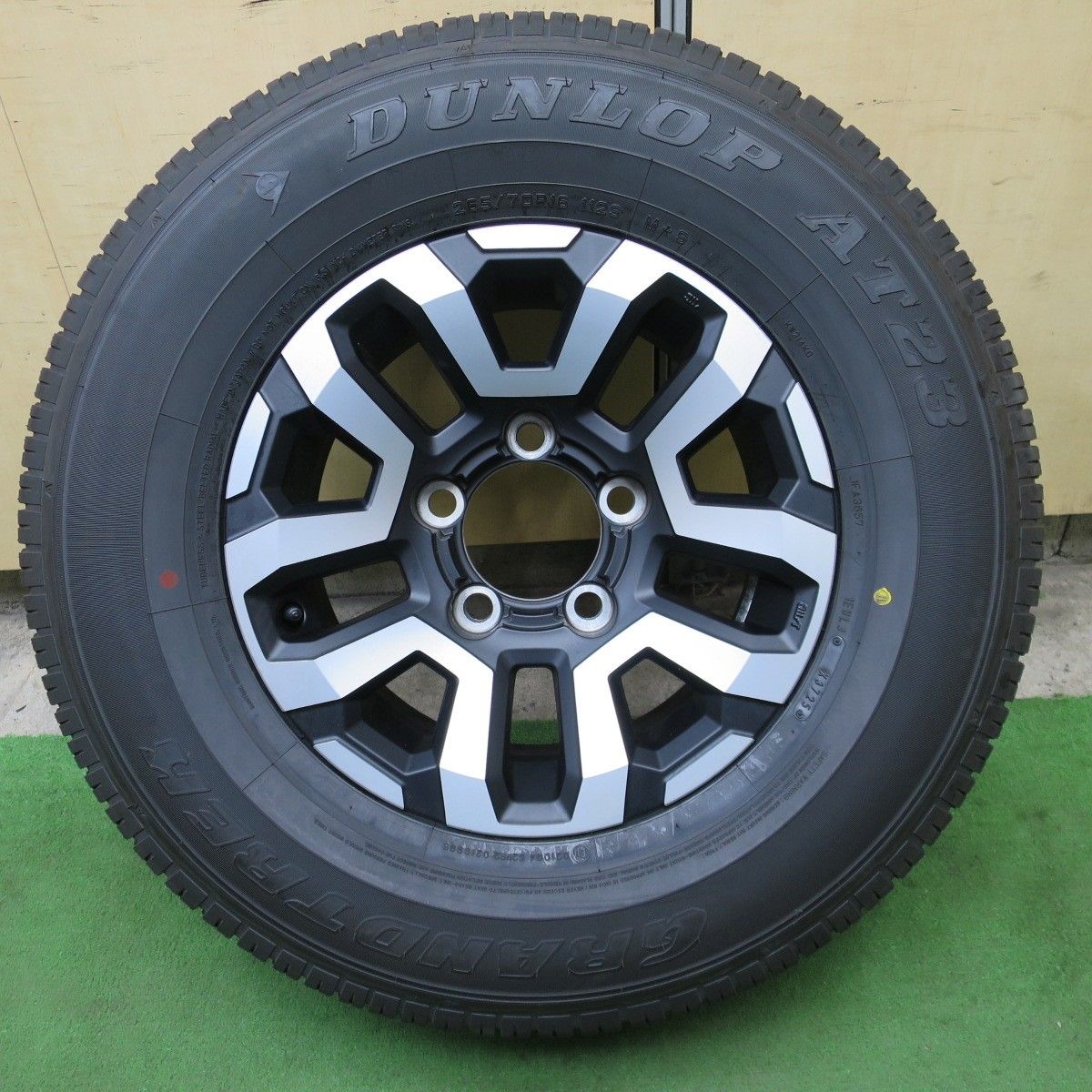 新車外し！25年！1本☆トヨタ 70系 ランクル 純正 265/70R16 
