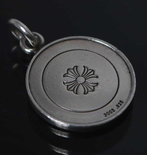 CHROME HEARTS 銀座店 クロムハーツ エンジェルメダルV2 ペンダント