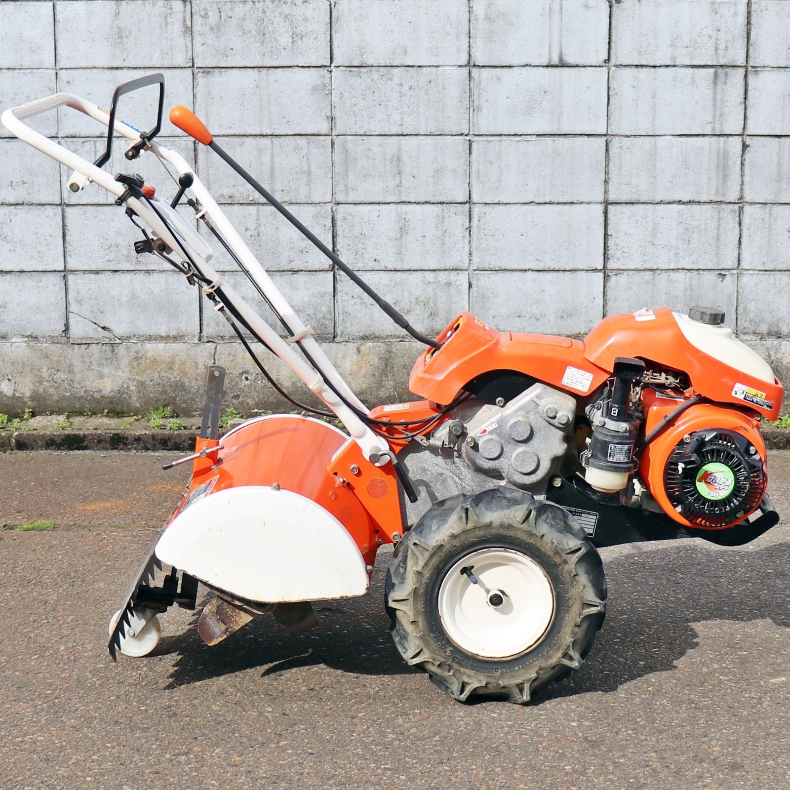 引取限定】クボタ TR700 管理機 畝立て アタッチメント付き 陽菜 6.2 