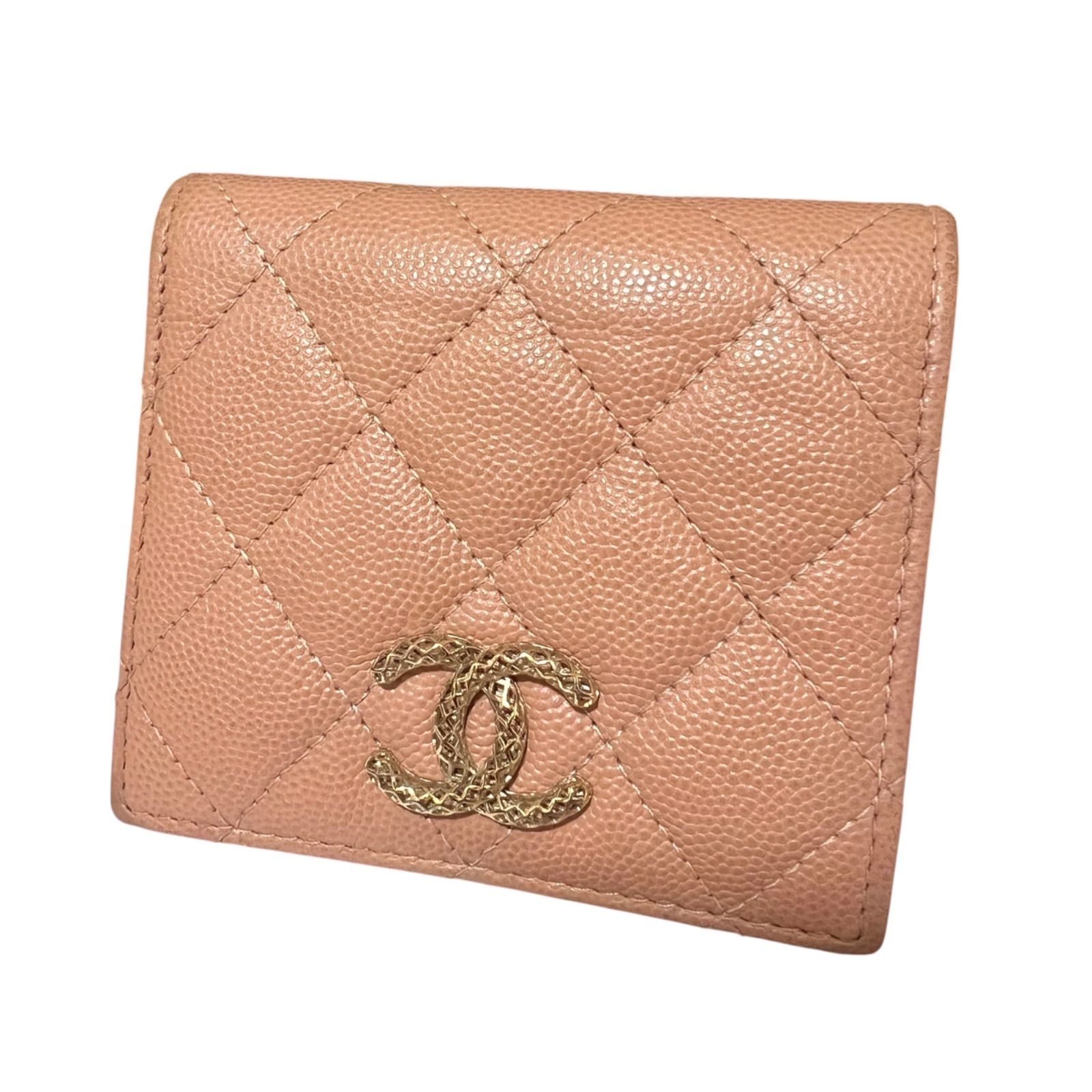 シャネル CHANEL キャビアスキン マトラッセ 二つ折り財布 コンパクト 
