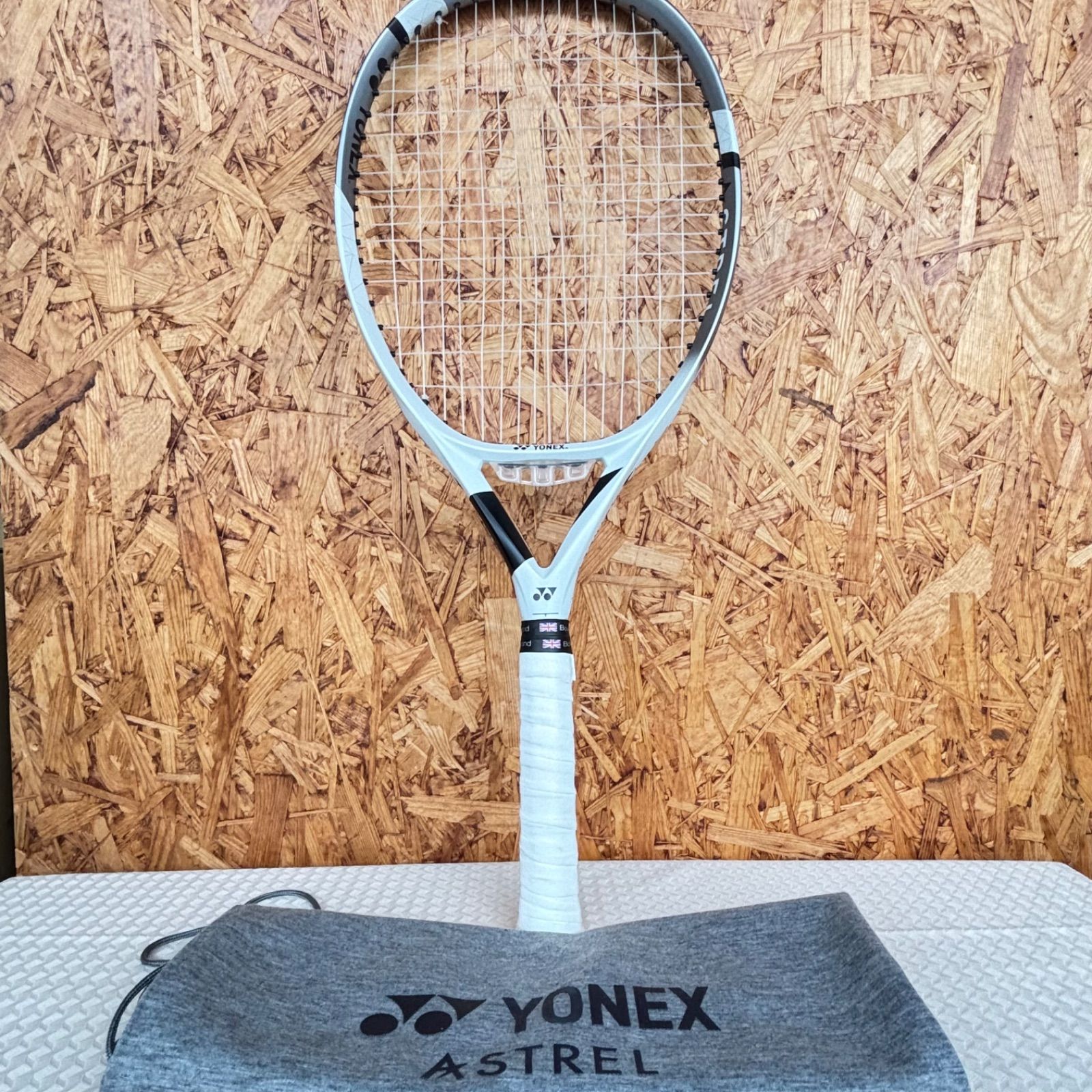 YONEX アストレル　ASTREL 120 テニスラケット G2E YONEX ASTREL 120 テニスラケット G2E Yonex Astrel 120 Tennis