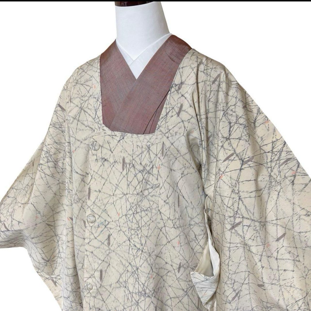 未着用】正絹 道行 コート ロング丈 しつけ付き 上 品白系 裄68 - メルカリ