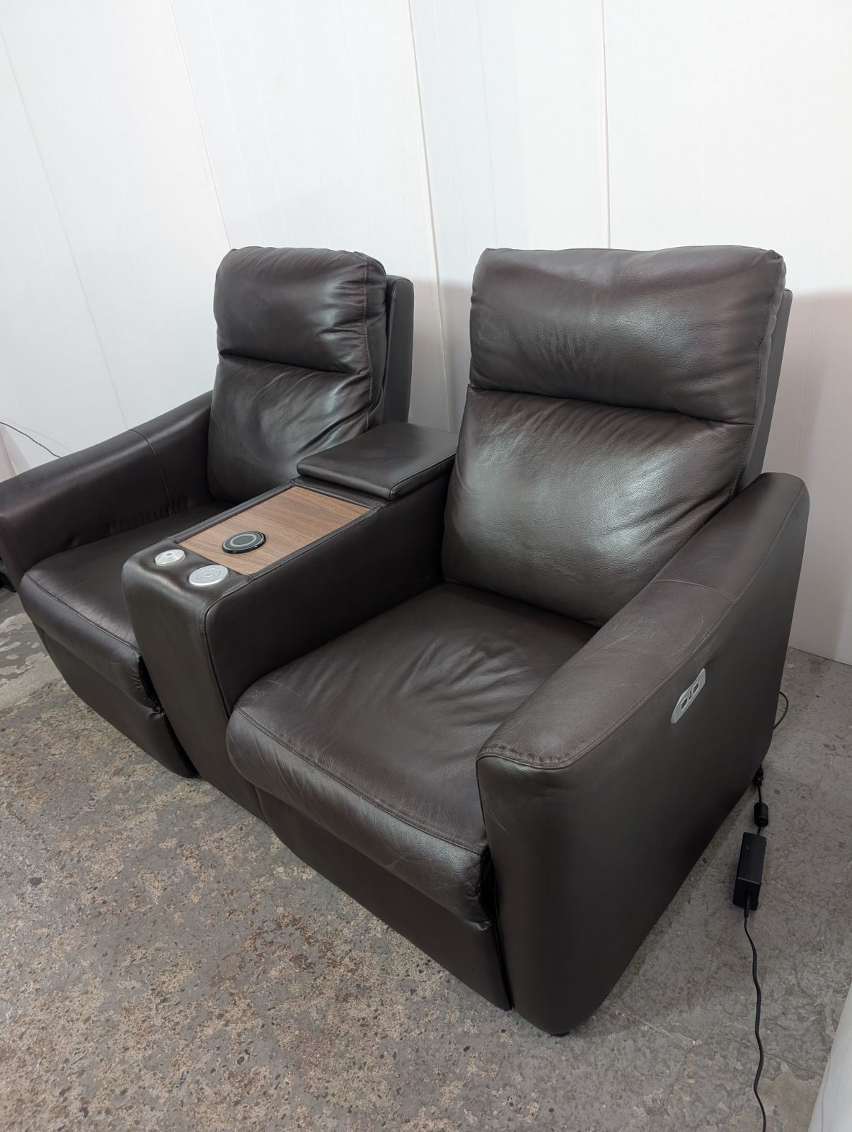 電動リクライニングソファ Nストラス