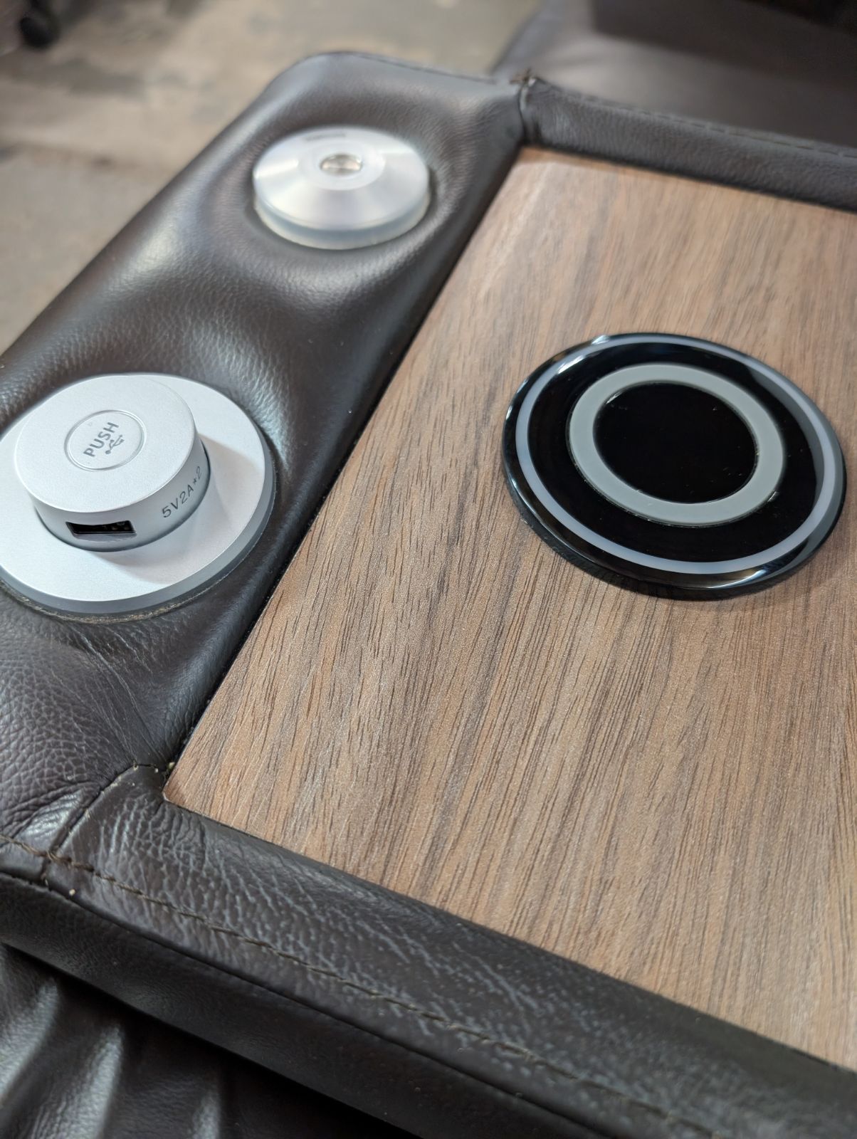 電動リクライニングソファ Nストラス