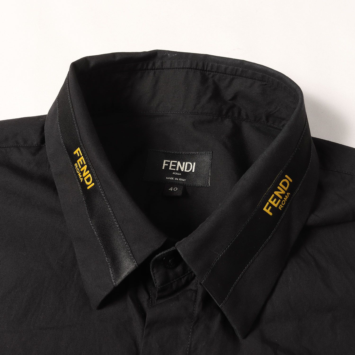 FENDI フェンディ シャツ ブラック 黒 サイズ:40 | 襟ロゴテープ 比翼 