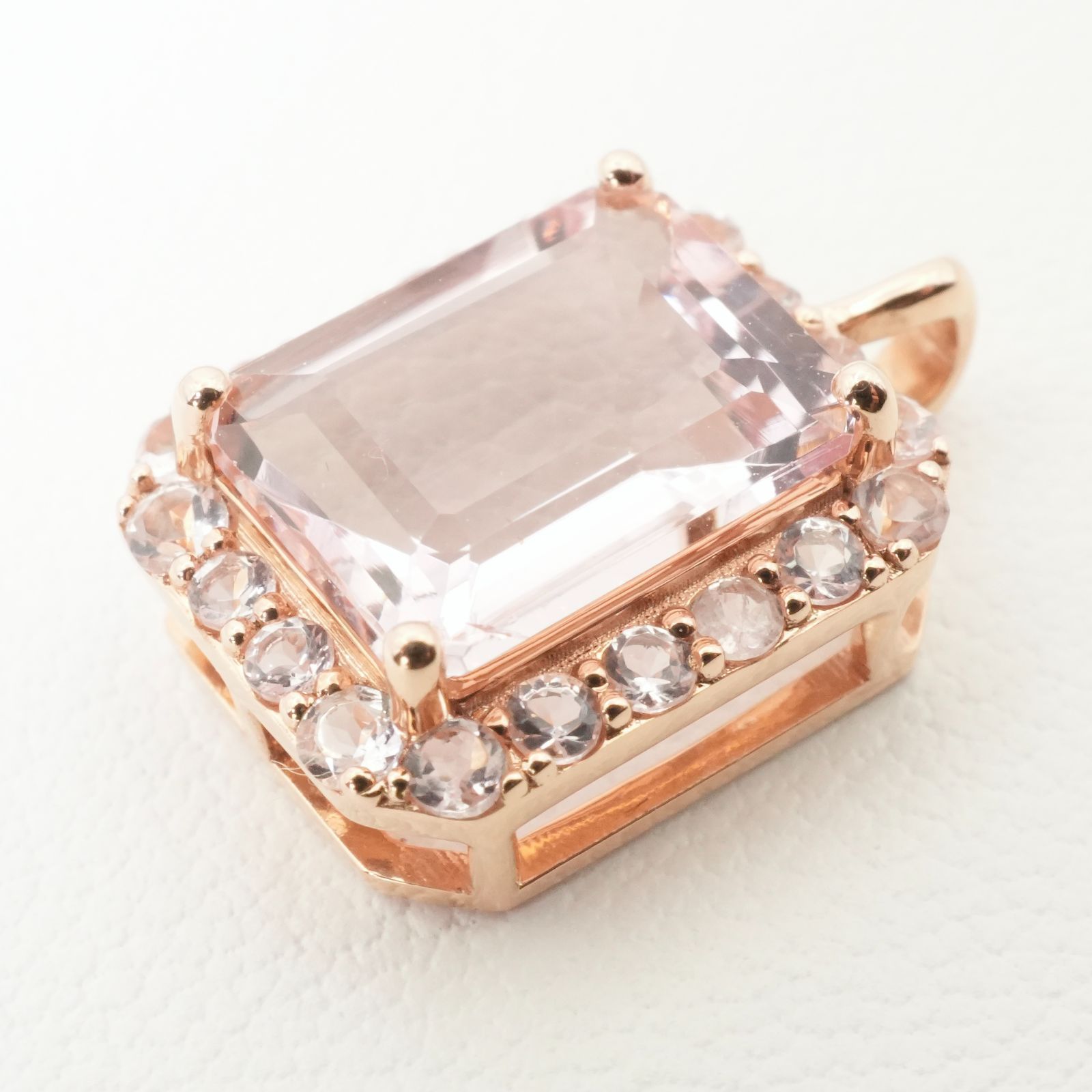 美品 GSTV モルガナイト K18 ネックレストップ/24-5722S - メルカリ