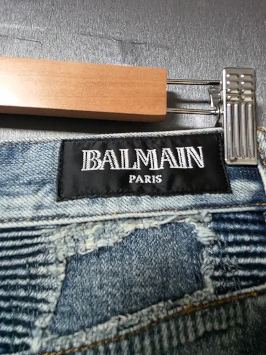 BALMAIN PARIS バイカーデニム 32 【公式通販】