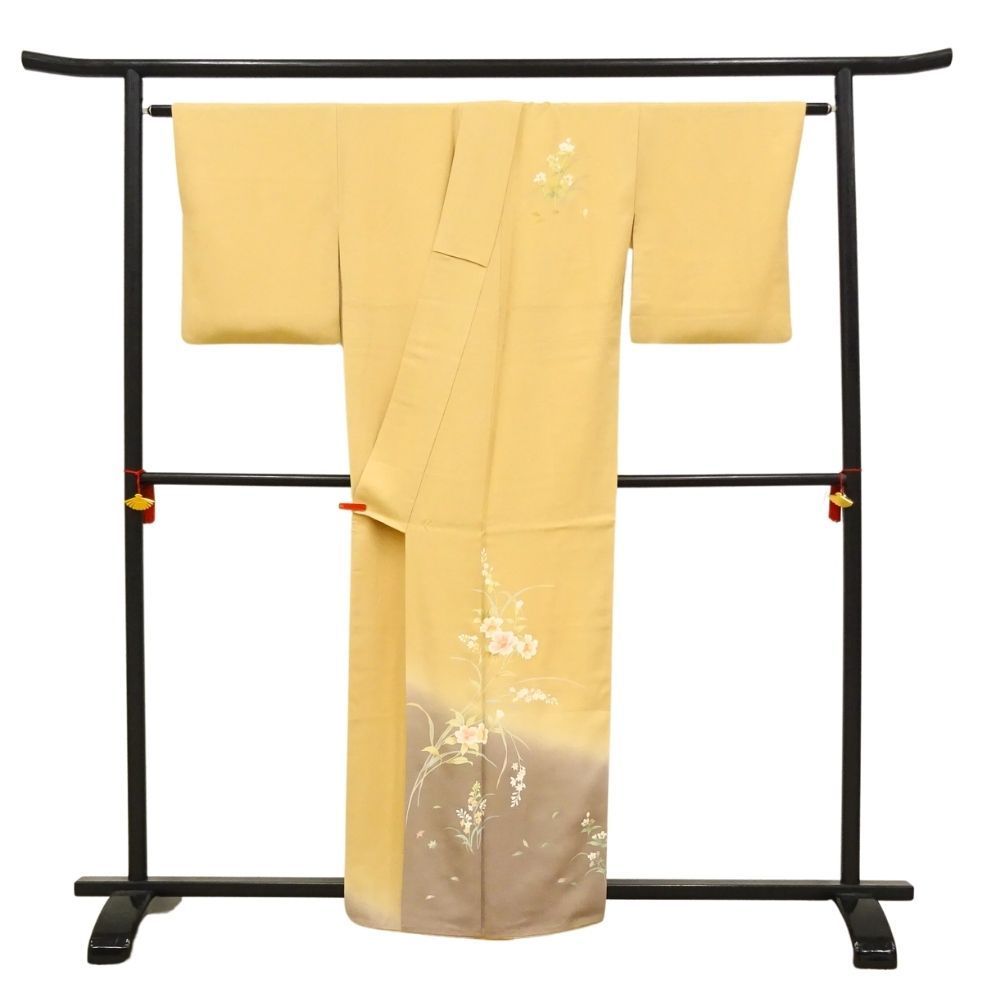訪問着 正絹 リユース 中古 袷 薄黄色 裾ぼかし 四季草花文様 友禅染