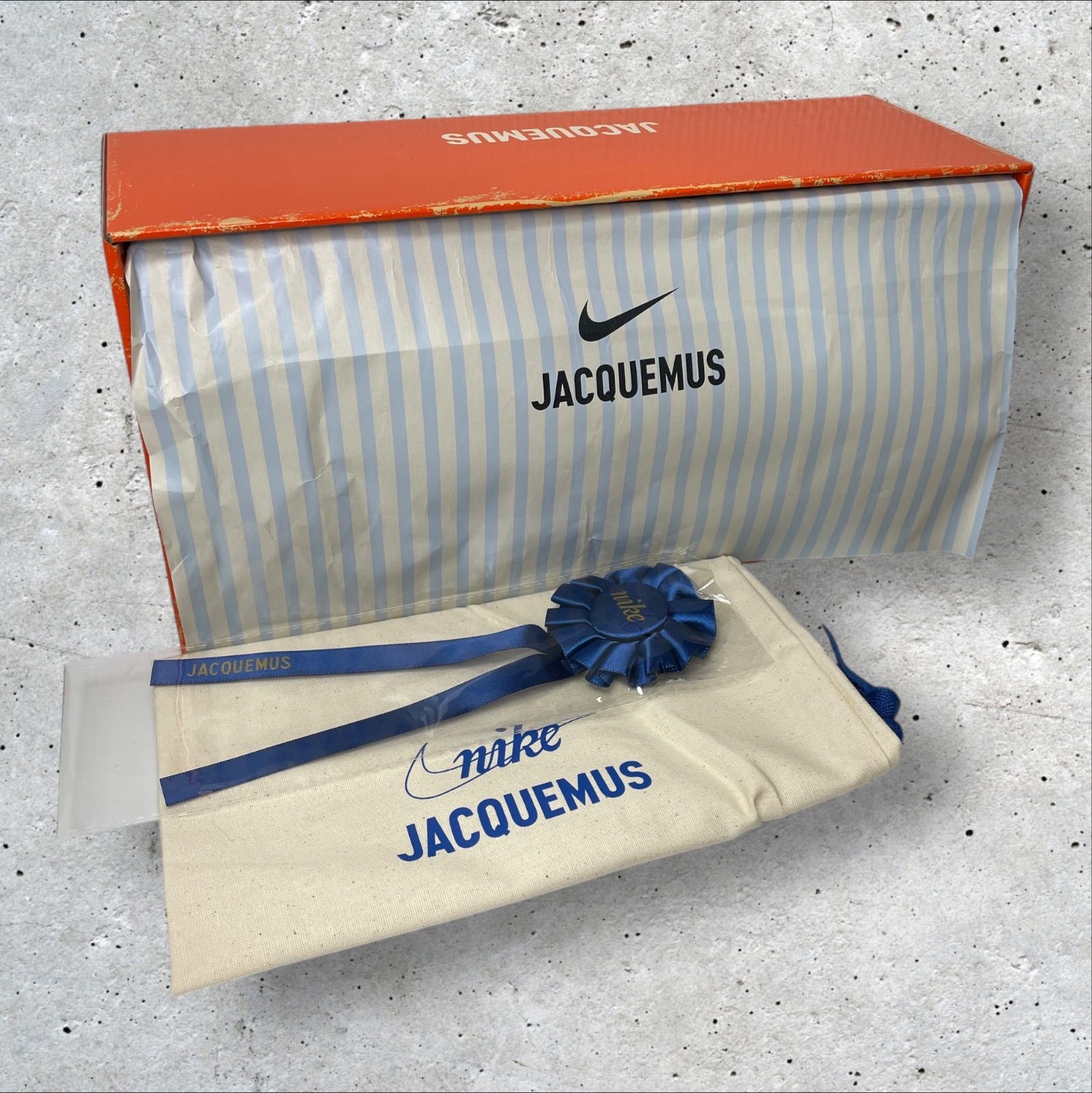 定価:25850円 Jacquemus × Nike Women